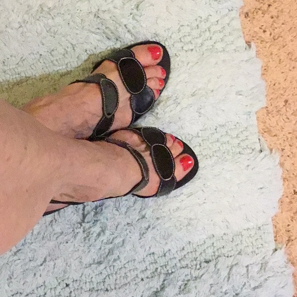 comfy navy sandals